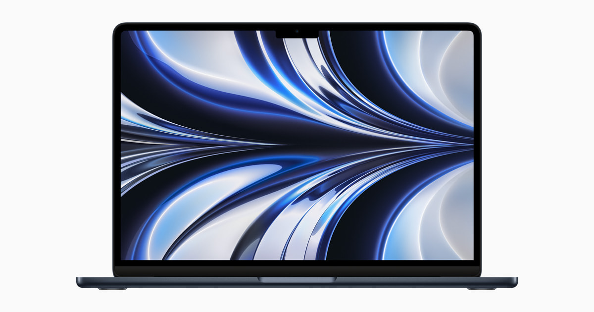 MacBook Air 13 英寸 M2 正面展开外观